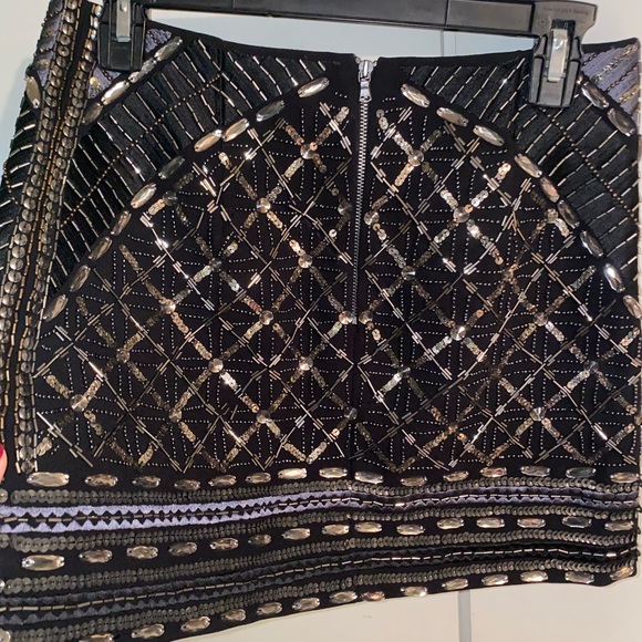 EUC Club Monaco embellished skirt size 4 - Picture 4 of 11